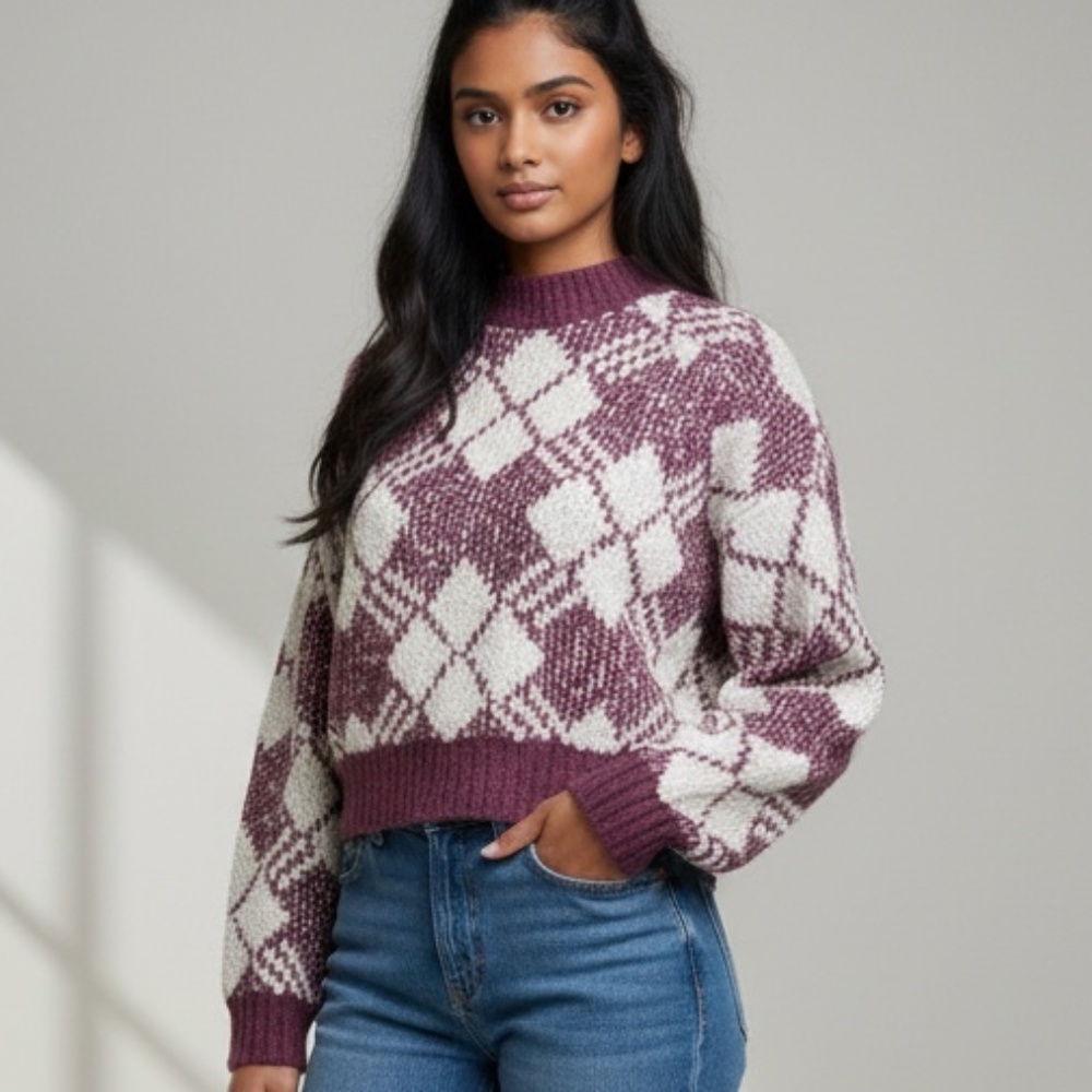 NWOT A Collective Story Burgundy off white Argyle Cropped crew sweater Size M